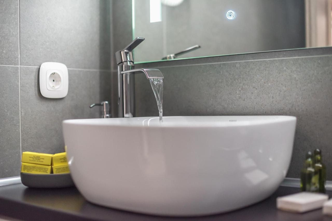 Iguana Gold Luxury Suites 2 Athen Eksteriør bilde